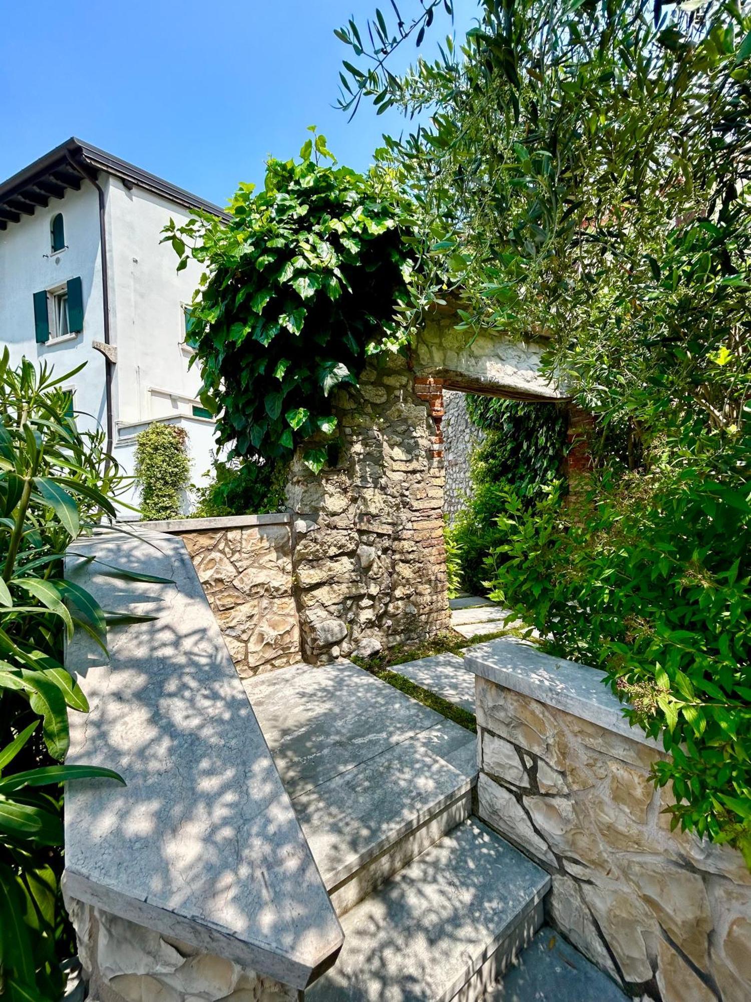 Villa Borgo Borago Brenzone sul Garda Room photo
